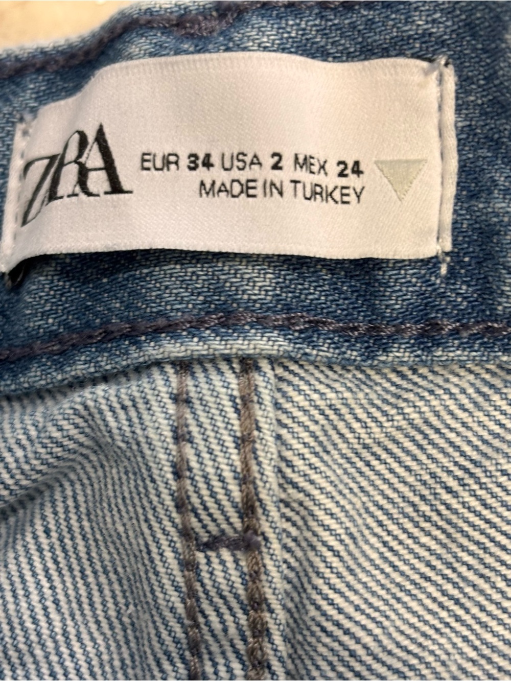 ZARA Wide Leg High Rise Hibiscus Print Jeans Size 2 - Picture 9 of 13